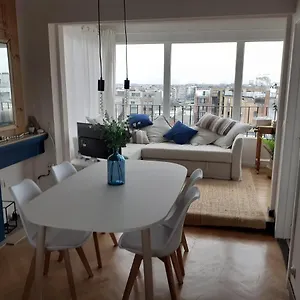 Appartement Gezellig Centraal Gelegen Penthouse, Ostende
